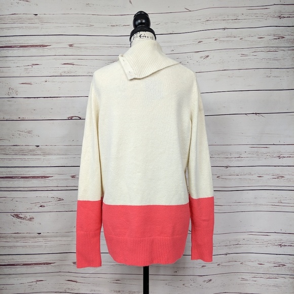 GAP Colorblock Sweater - Picture 2 of 8